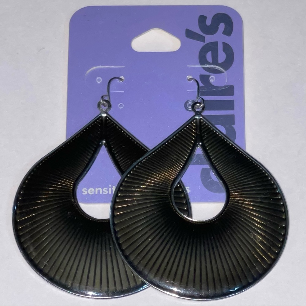 Claire’s Silver & Brown Teardrop Dangle Pierced Earrings 2.75” L x 2” W